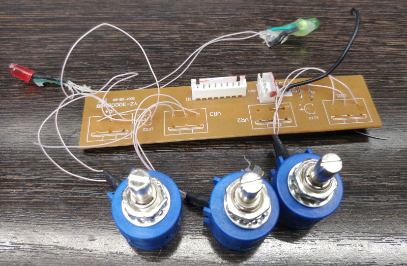 Многооборотистые переменные резисторы в PS-305D